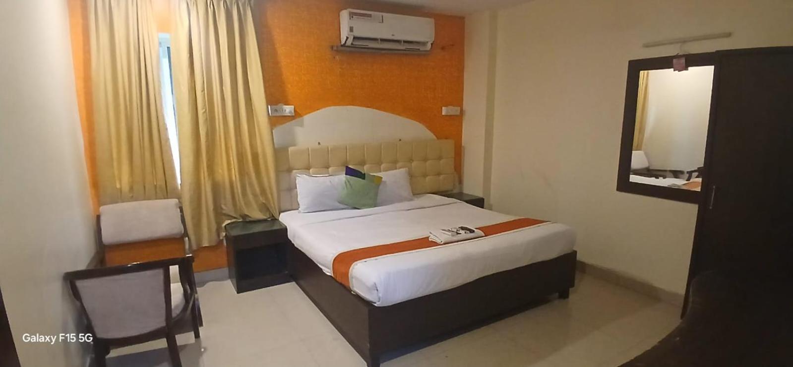 Grand Plaza Hotel - Nampally - Hyderabad Railway Station - Fish Prasadam 2025 - Free Breakfast - Deccan Railway Station - Lakdikapul Хайдарабад Экстерьер фото