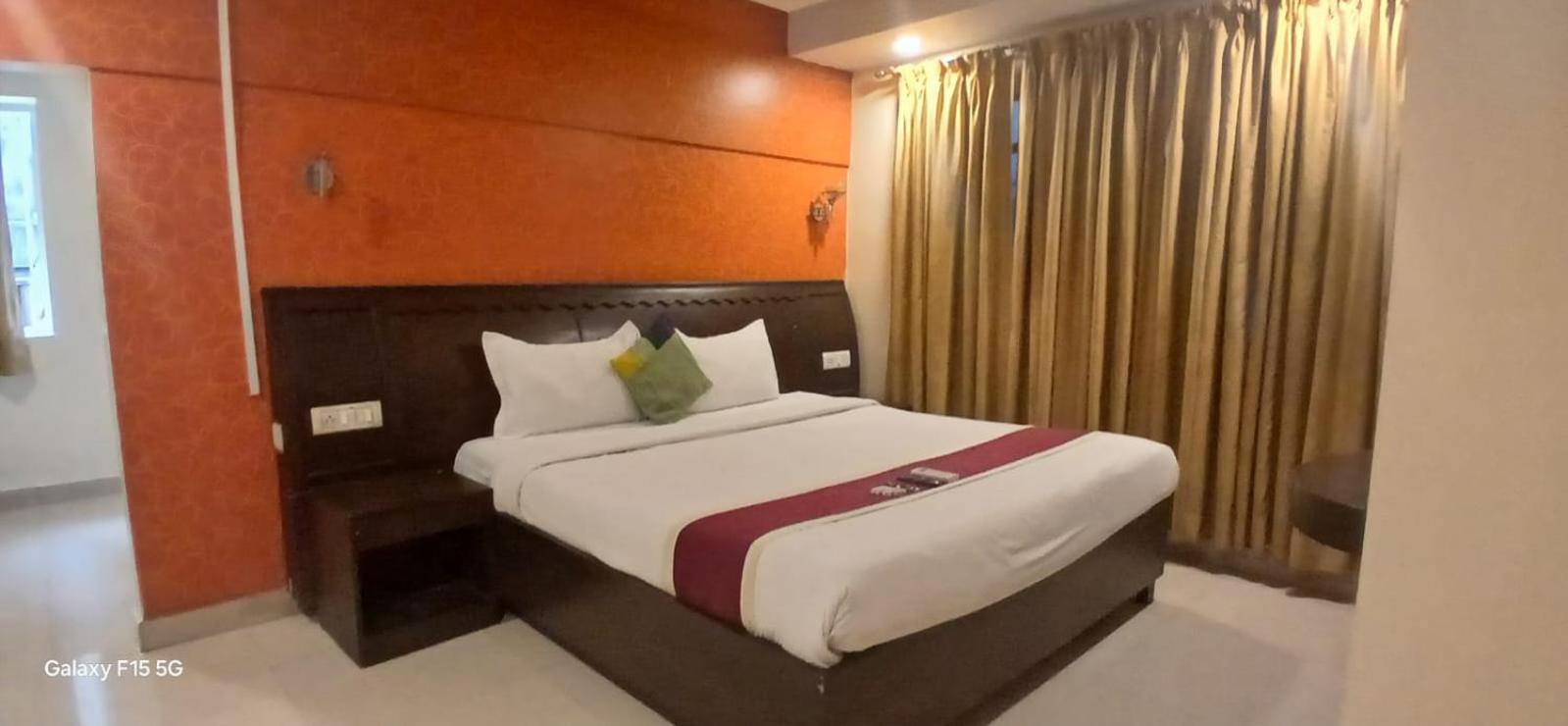 Grand Plaza Hotel - Nampally - Hyderabad Railway Station - Fish Prasadam 2025 - Free Breakfast - Deccan Railway Station - Lakdikapul Хайдарабад Экстерьер фото
